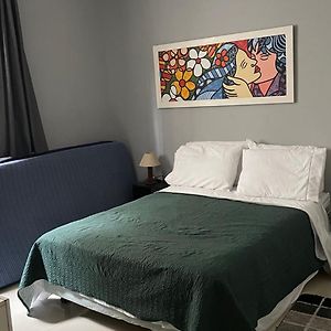 Apartamento No Melhor Ponto De Copacabana A 5 Minutos Da Praia